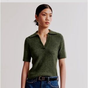 Abercombie & Fitch Notch-Neck Sweater Tee size xl